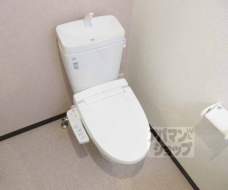 トイレ　ウォシュレット付き！