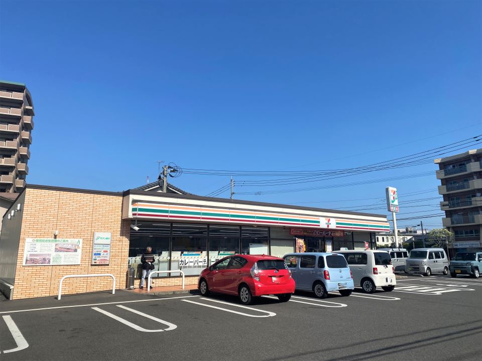 コンビニ　セブンイレブン鹿児島下荒田２丁目店（コンビニ）まで350m