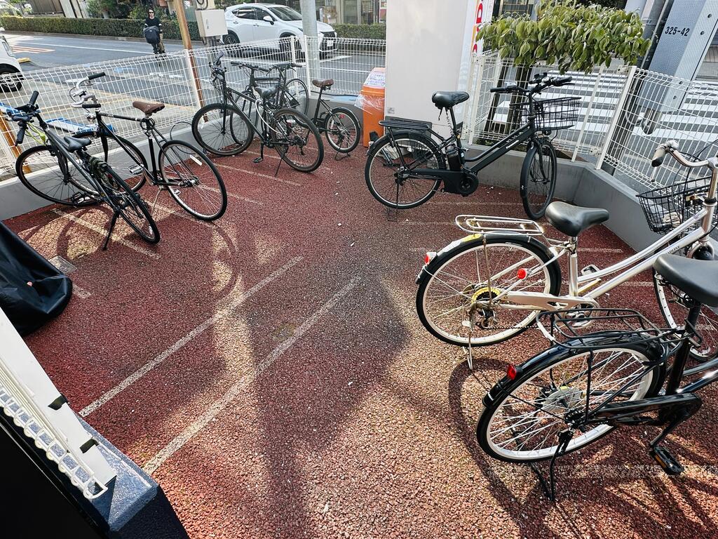 駐車場　駐輪場