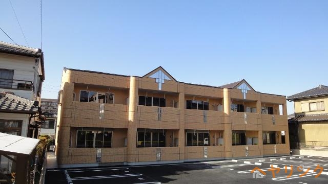 建物外観　外観写真（昼）