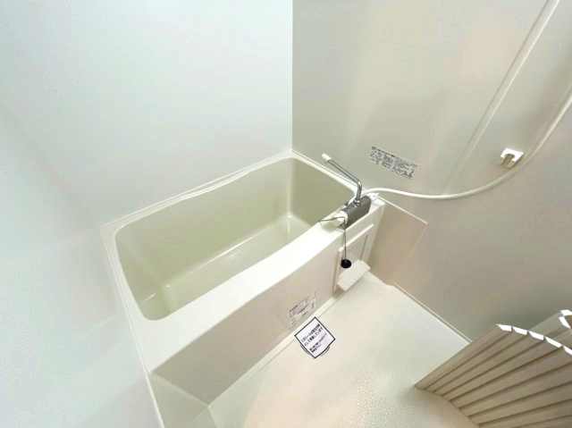 バス・シャワールーム　イメージとして同建物他部屋を表示しています
