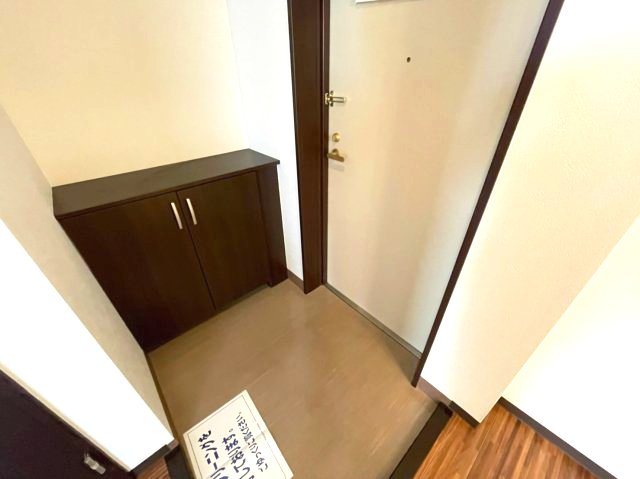 収納　イメージとして同建物他部屋を表示しています