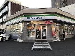 コンビニ　ファミリーマート札幌北11条東6丁目店（コンビニ）まで477m