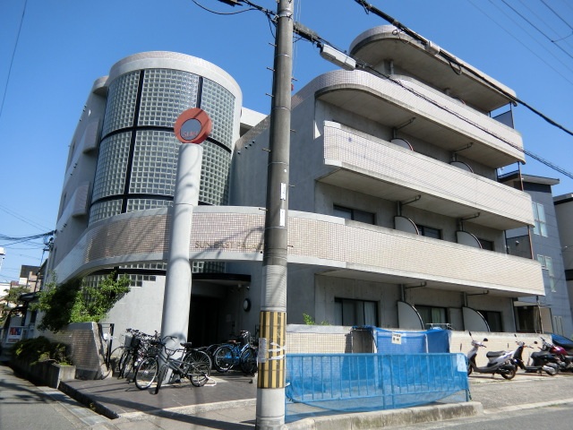 建物外観　オートロック付マンション
