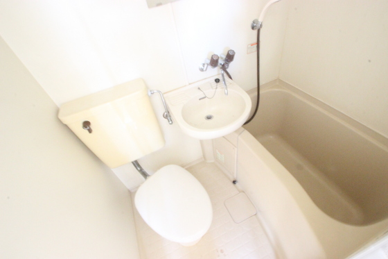 バス・シャワールーム　※他号室の写真です