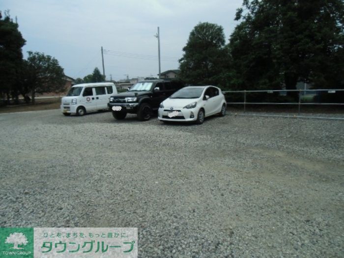 駐車場　駐車場