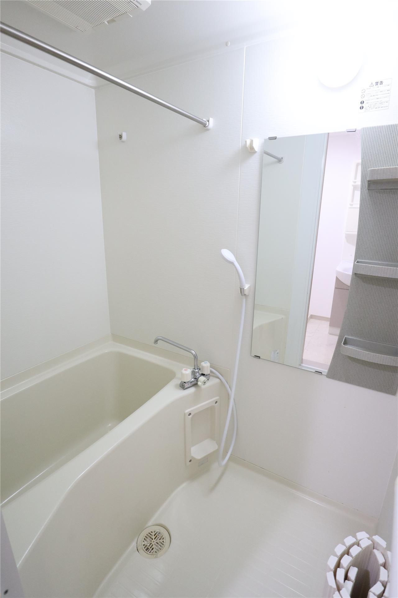 バス・シャワールーム　同タイプ別部屋の画像です。