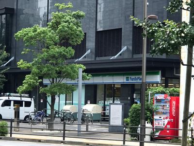 コンビニ　ファミリーマート 江東有明店（コンビニ）まで28m