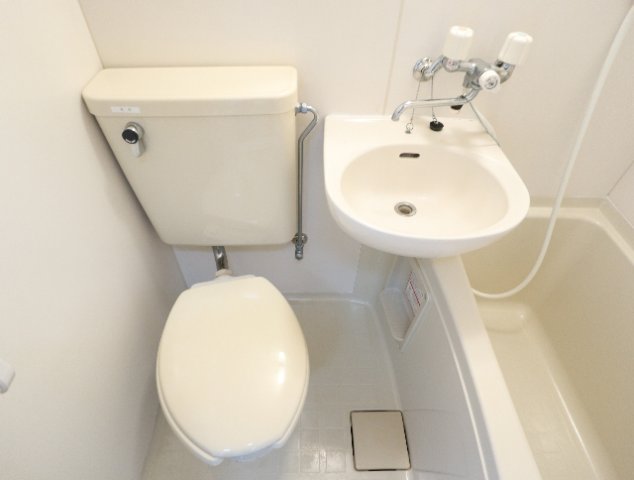 トイレ　落ち着いたトイレです