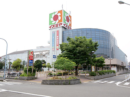 スーパー　イズミヤ若江岩田店（スーパー）まで596m