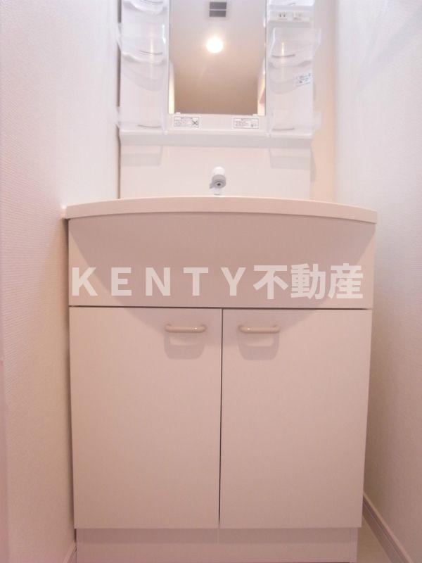 洗面設備　脱衣スペースもあります
