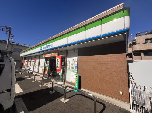 コンビニ　ファミリーマート 川崎新作五丁目店（コンビニ）まで396m