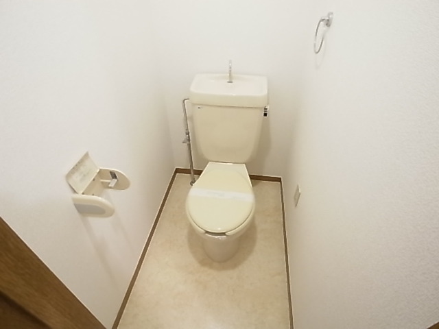 ジュネス・カーサのトイレ写真