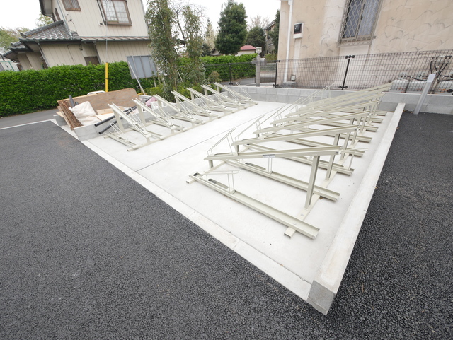 その他共有部分　★敷地内に屋根付きの駐輪場がございます★