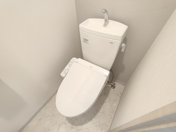 トイレ　※別部屋の写真です