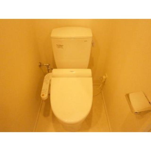 トイレ　※写真は同タイプ住戸です。