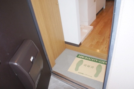 玄関　玄関