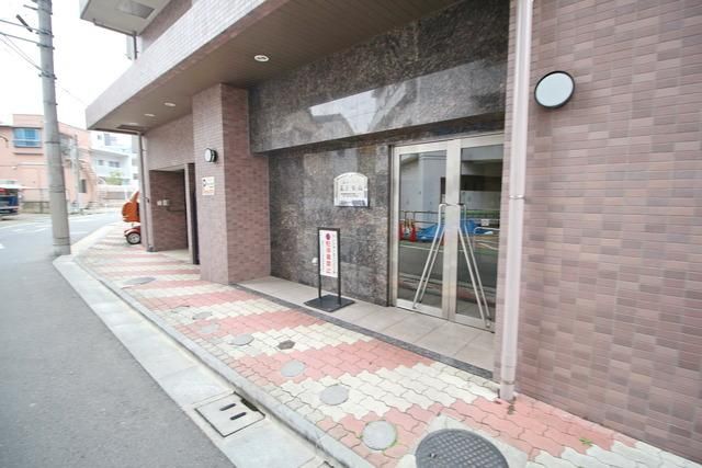 エントランス　☆正面玄関☆