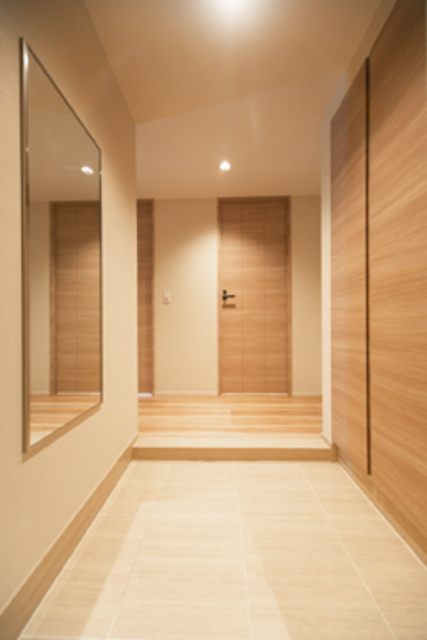 玄関　※写真は同タイプ住戸です。
