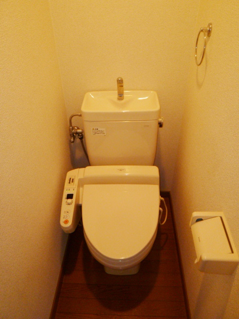 トイレ　コンパクトで使いやすいトイレです