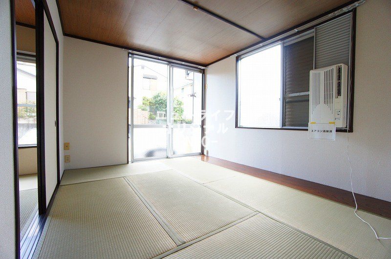 居室・リビング　1年を通して肌触りが快適な畳のお部屋