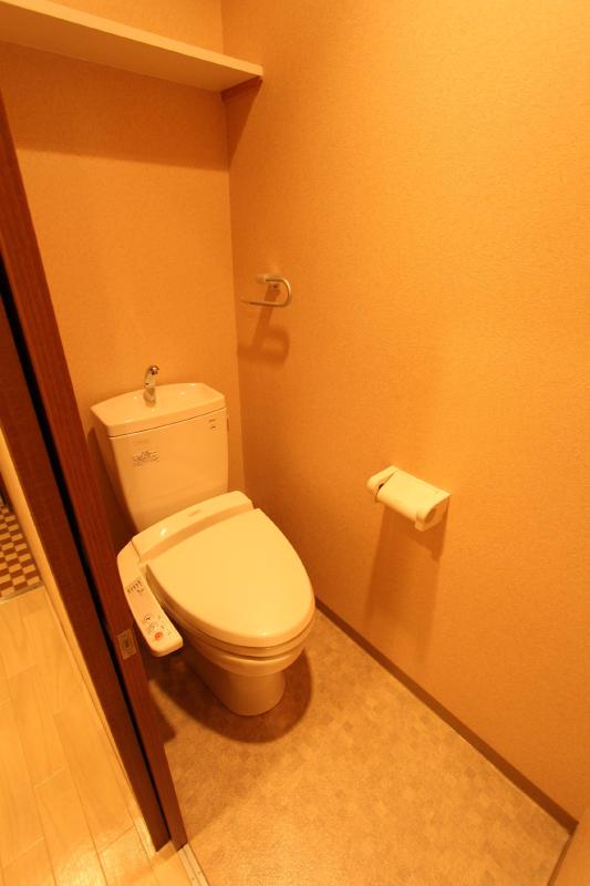 トイレ　同タイプ（参考写真）
