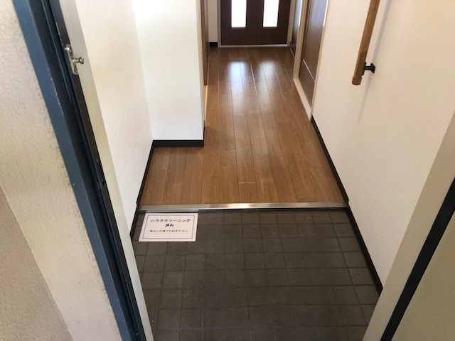 地下鉄谷町線 喜連瓜破駅 徒歩12分 9階建 築29年の玄関写真