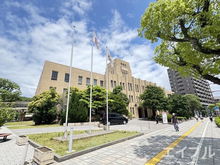 役所　鹿児島市役所（役所）まで650m