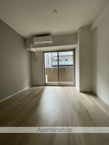 地下鉄長堀鶴見緑地線 谷町六丁目駅 徒歩10分 14階建 築1年の居間写真