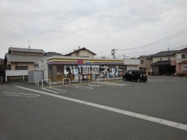 コンビニ　ミニストップ　岡垣百合ヶ丘店（コンビニ）まで613m