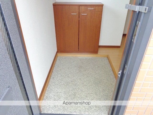 ルミエールライフD棟の玄関写真