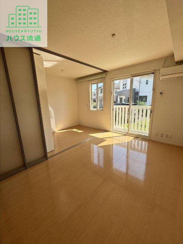 セジュールYAMAZAKI B棟の居間写真