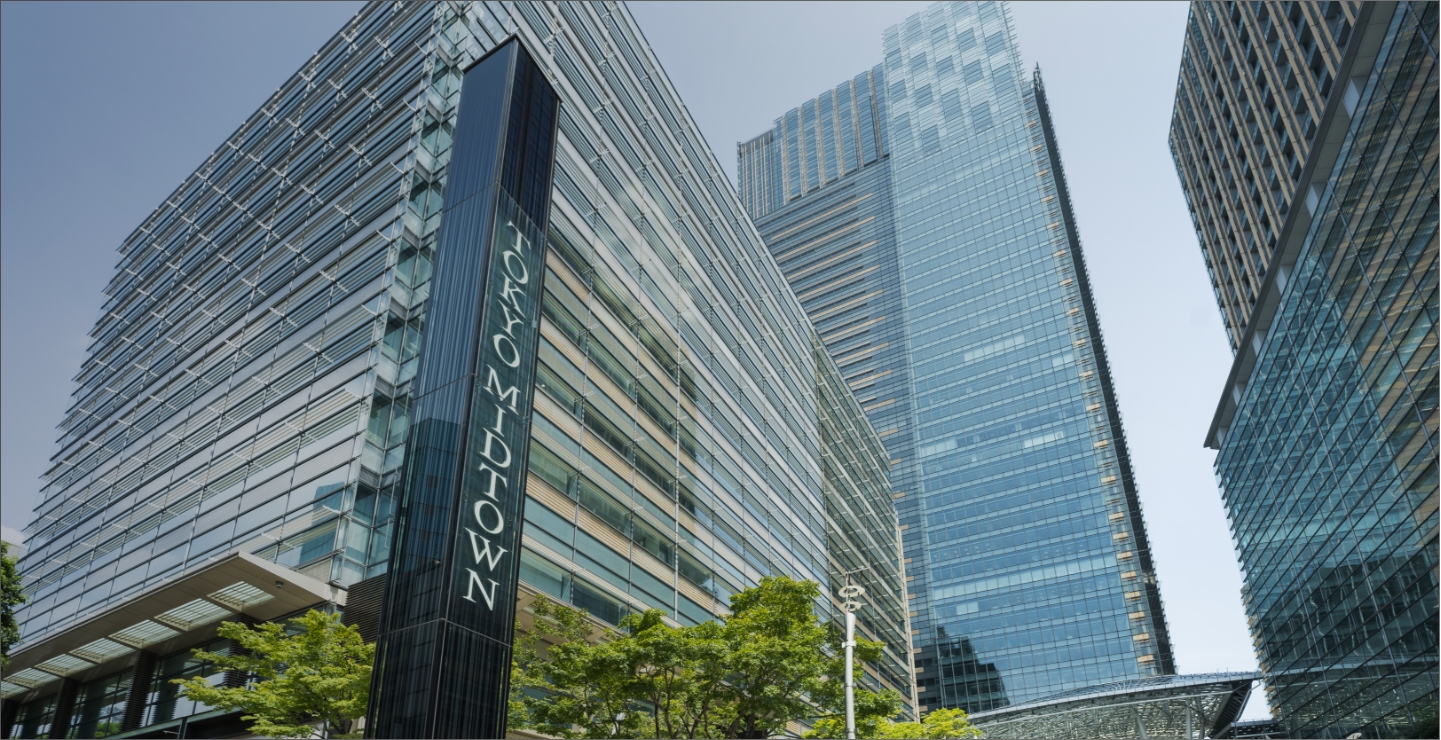 ショッピングセンター　東京ミッドタウン（ショッピングセンター）まで430m