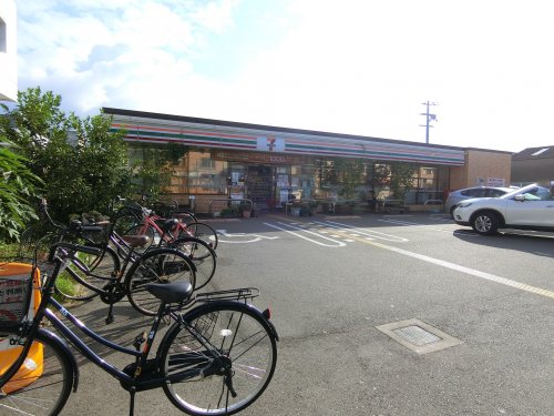 コンビニ　セブンイレブン　北助松駅前店（コンビニ）まで461m