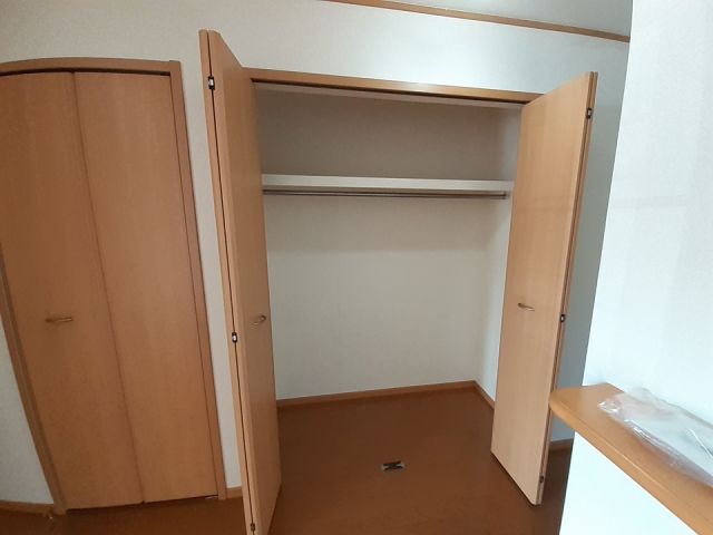 ＪＲ草津線 寺庄駅 徒歩10分 2階建 築20年の内装写真