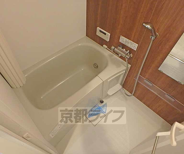 地下鉄烏丸線 北大路駅 徒歩22分 4階建 築8年の風呂写真