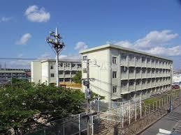 小学校　神戸市立枝吉小学校（小学校）まで1045m