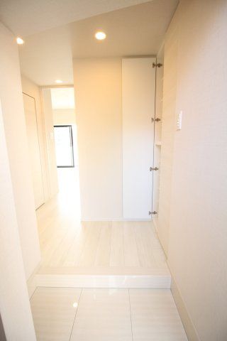 玄関　DIPS西日暮里　荒川区荒川5