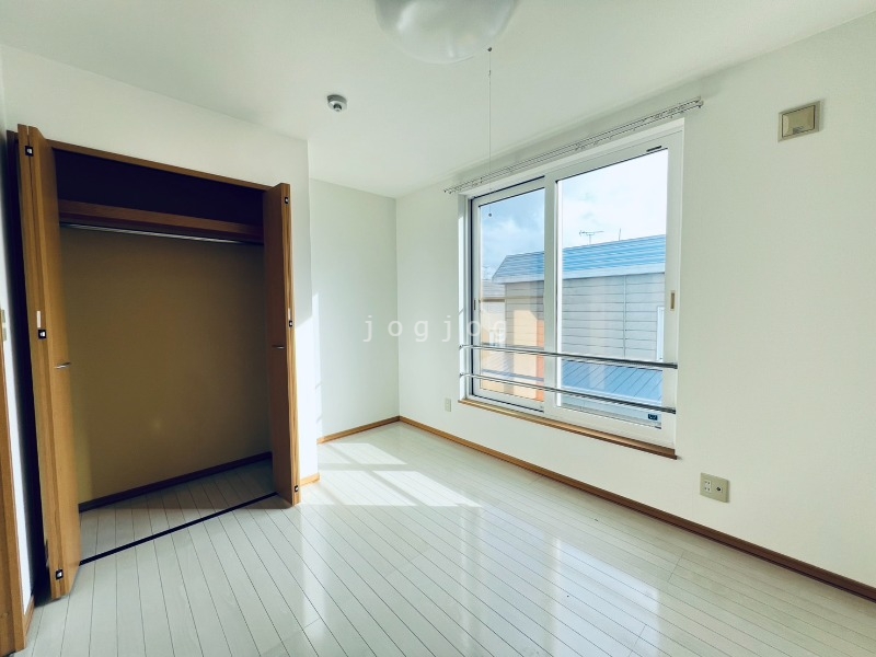 その他部屋・スペース　日当たりの良い明るいお部屋です。