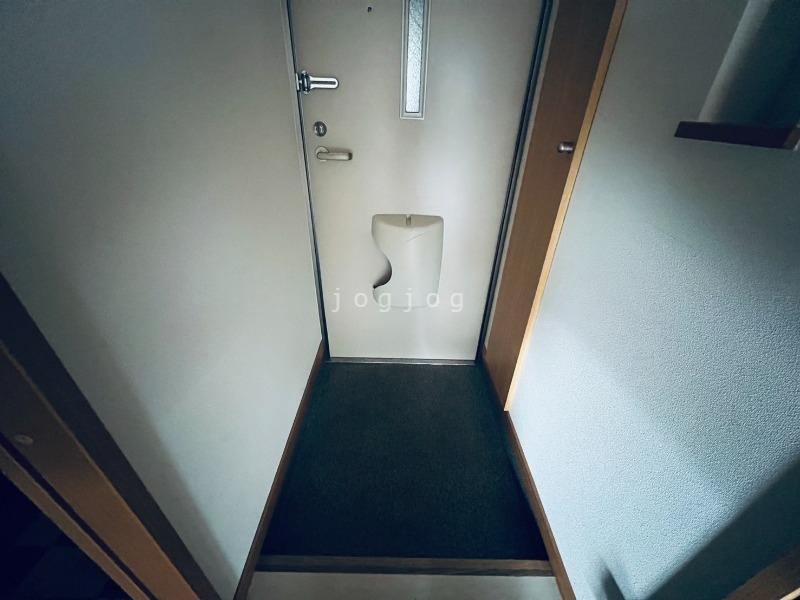 玄関　ゆったりとした玄関です。