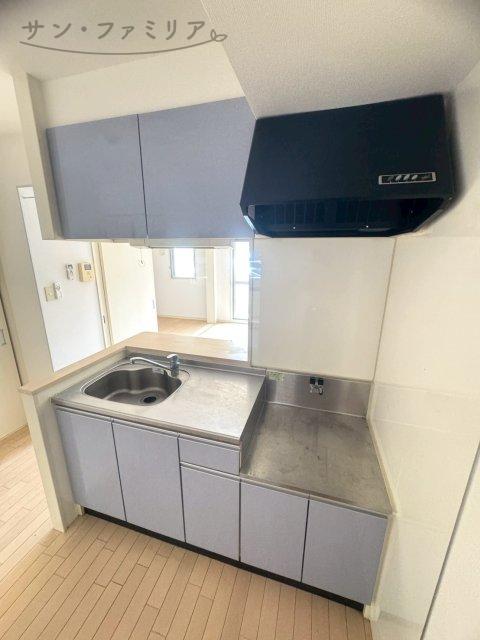 キッチン　同一物件別部屋写真
