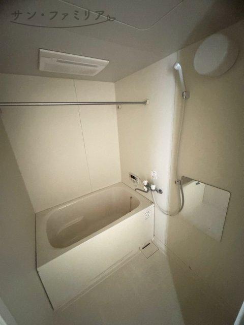 バス・シャワールーム　同一物件別部屋写真