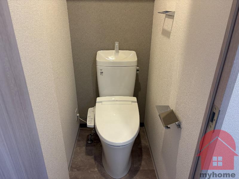 ファーストフィオーレ川西プリモのトイレ写真
