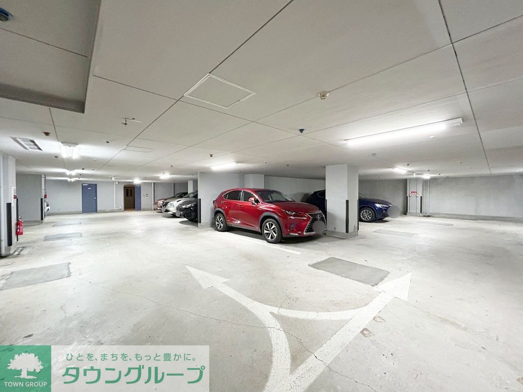 駐車場　駐車場