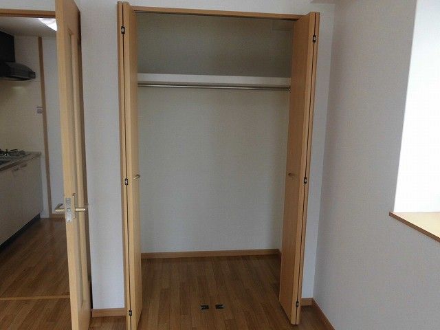 エレガンス・STの内装写真