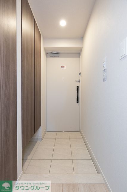 玄関　※写真は同タイプ住戸です。