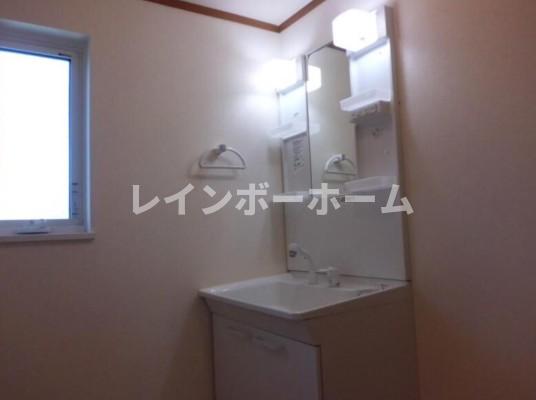 洗面設備　同物件別号室参考写真です。