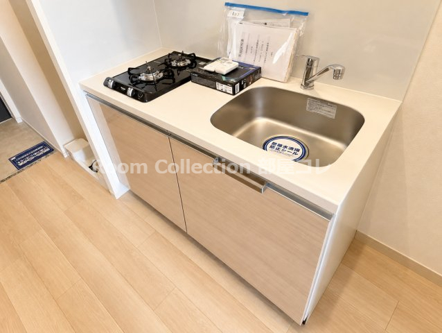 キッチン　※同物件他部屋写真 反転、色違いの場合有 現況優先