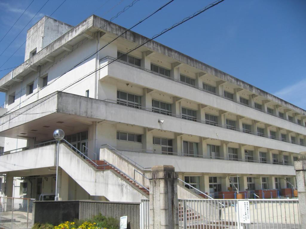 小学校　多治見市立養正小学校（小学校）まで1666m