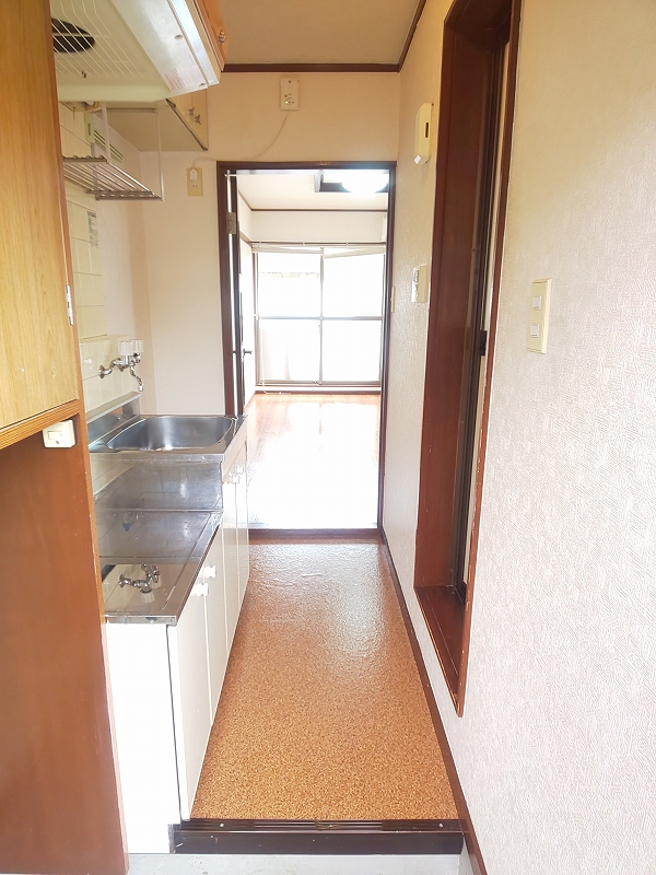 その他部屋・スペース　玄関入った様子